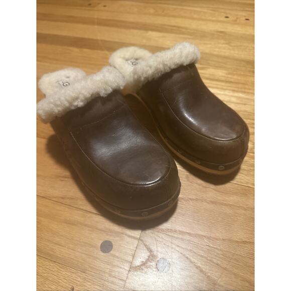 UGG Austrailian Shoes - UGG Leather Clogs Mule Shearling Wooden Fur Slip-on Shoes Brown Size 9